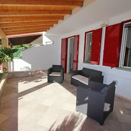 Holiday home Villetta Venere *